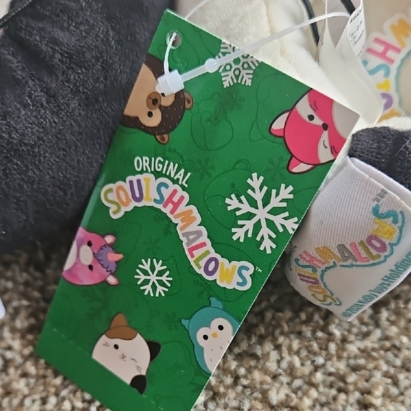 Kids Squishmallows Festive Kitten Slippers With Santa Hat - Picture 2 of 4